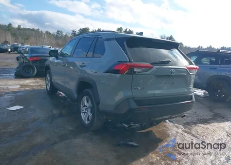 2020 Toyota Rav4 Hybrid Xle z USA, uszkodzony, nr VIN 2T3RWRFV7LW068213